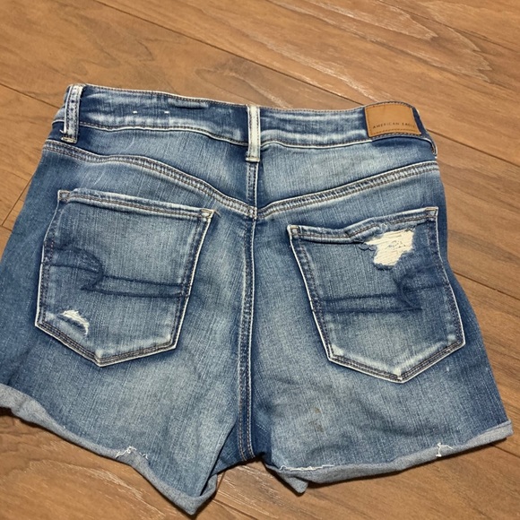 American Eagle ripped denim shorts - Picture 2 of 3